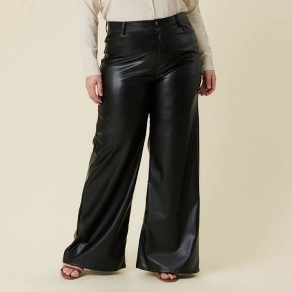 18 - VEGAN LEATHER WIDE LEG PANT - PLUS SIZE - Picture 2 of 11
